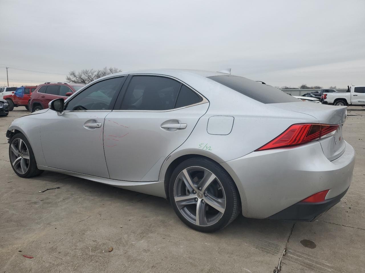 2017 Lexus IS - Image 2