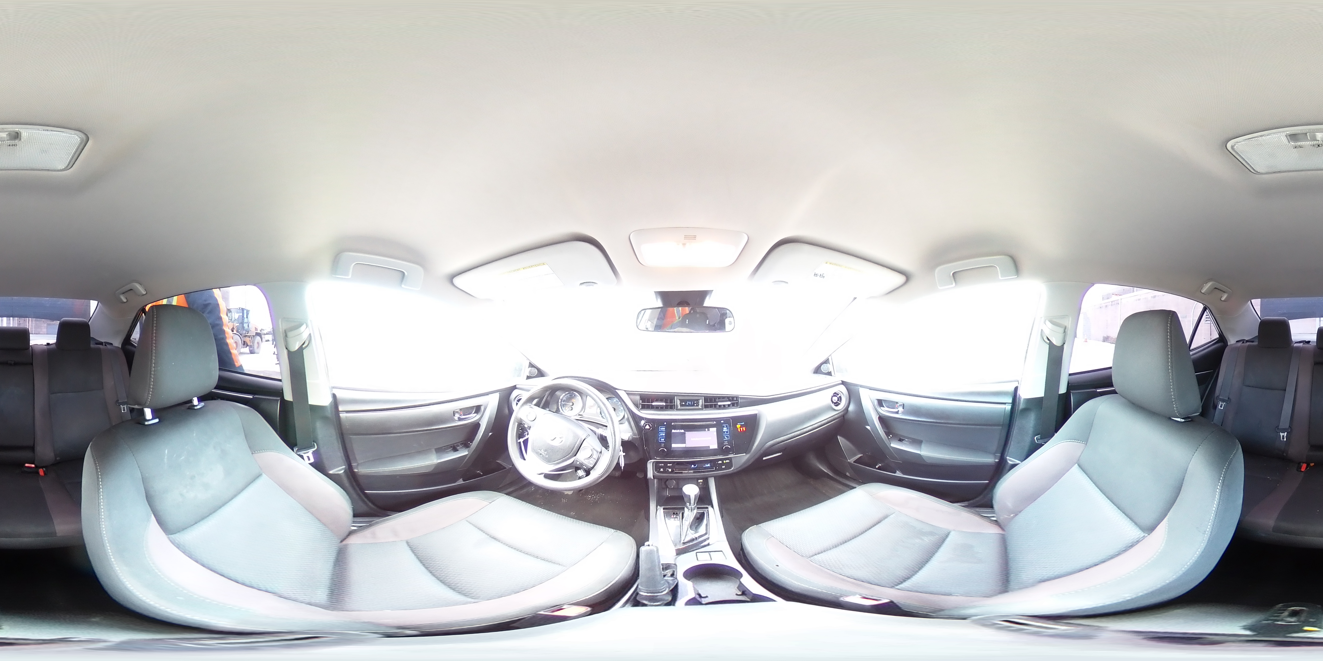 2018 Toyota Corolla - Image 13