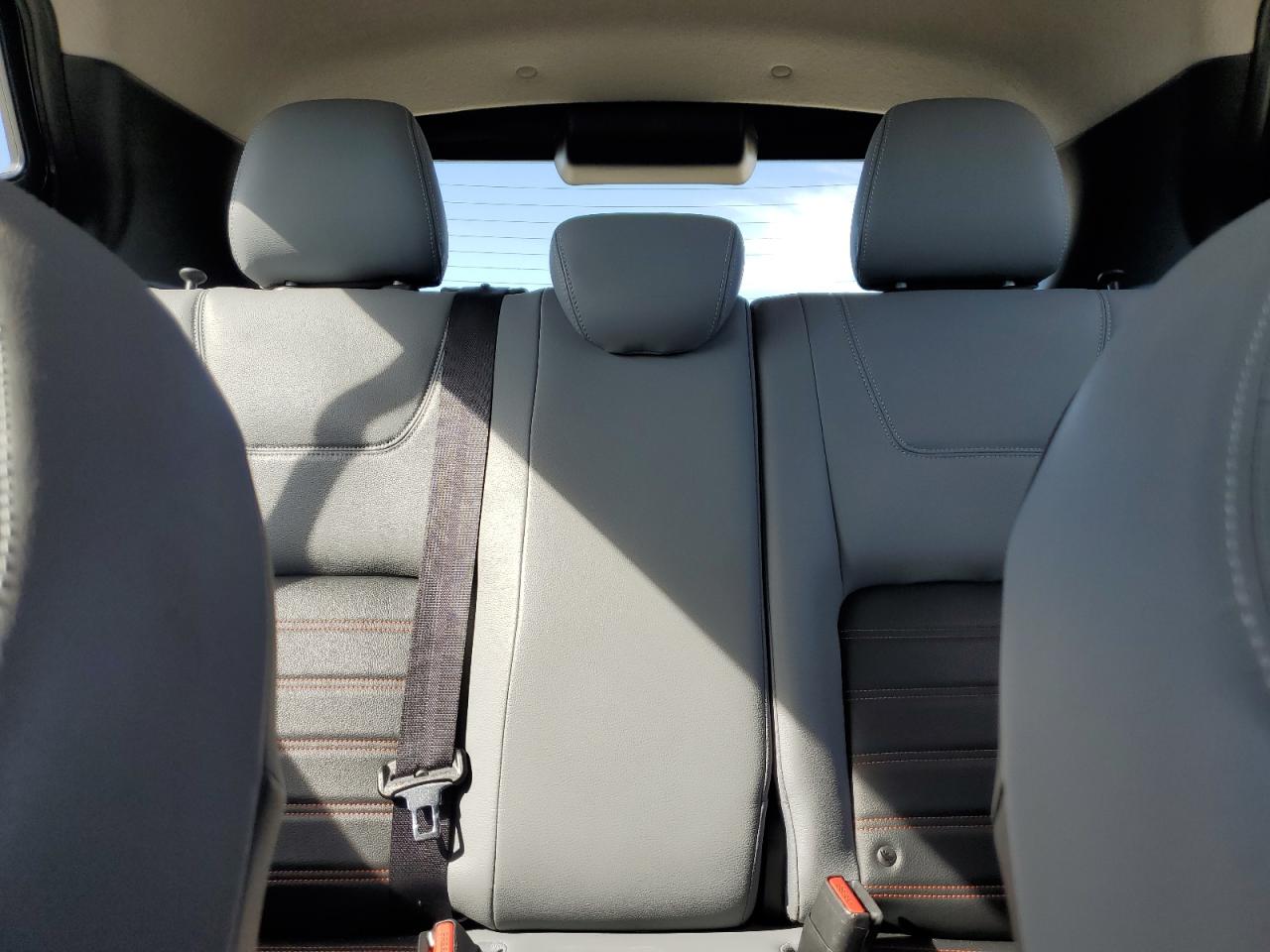 2022 Nissan Kicks - Image 10