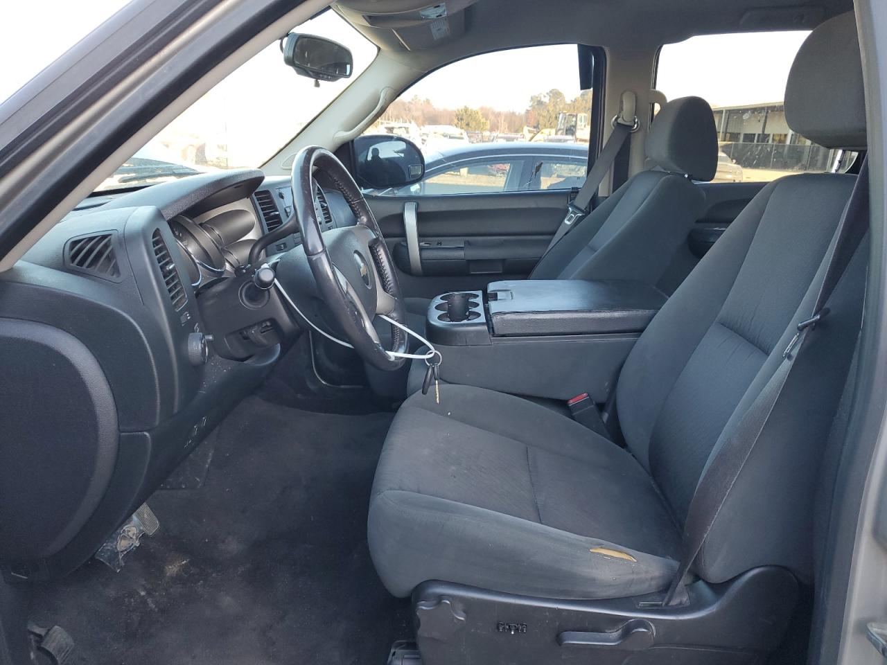 2009 Chevrolet Silverado - Image 7
