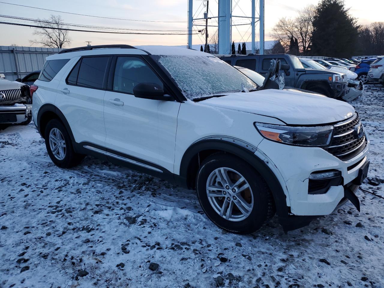 2022 Ford Explorer - Image 4