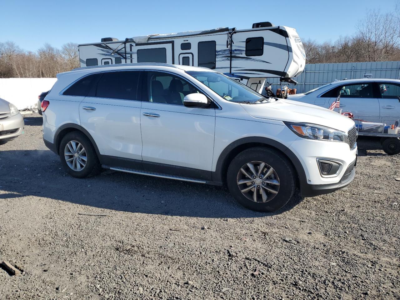 VIN 5XYPG4A55GG100661 2016 KIA SORENTO no.4