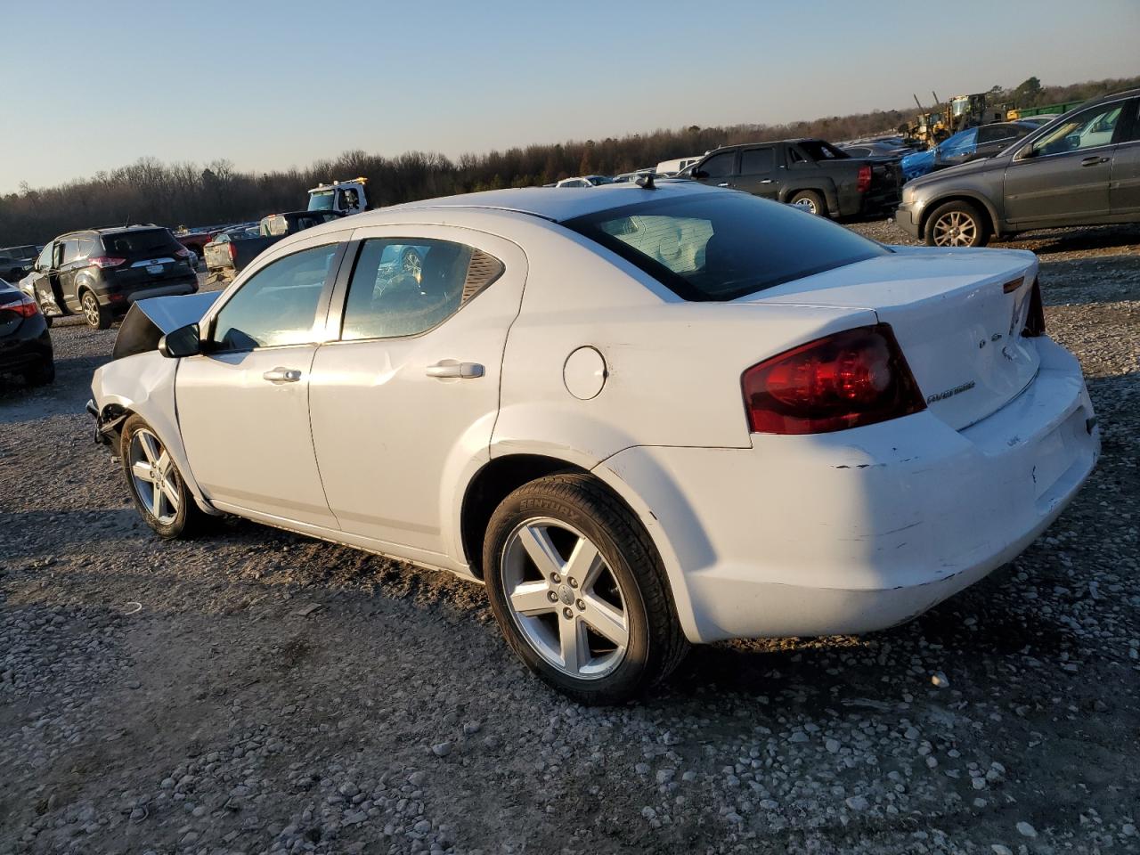 2011 Dodge Avenger - Image 2