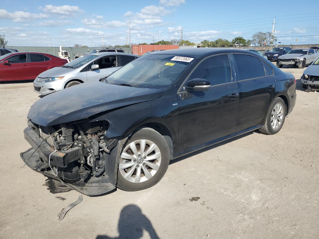 VIN 1VWAT7A3XFC060157 2015 VOLKSWAGEN PASSAT no.1