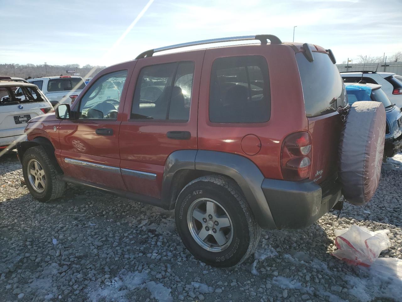 2006 Jeep Liberty (North America) - Image 2
