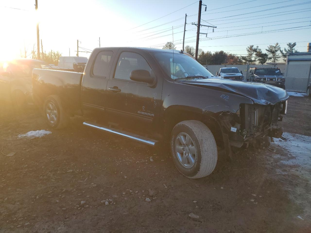 2013 GMC Sierra - Image 4
