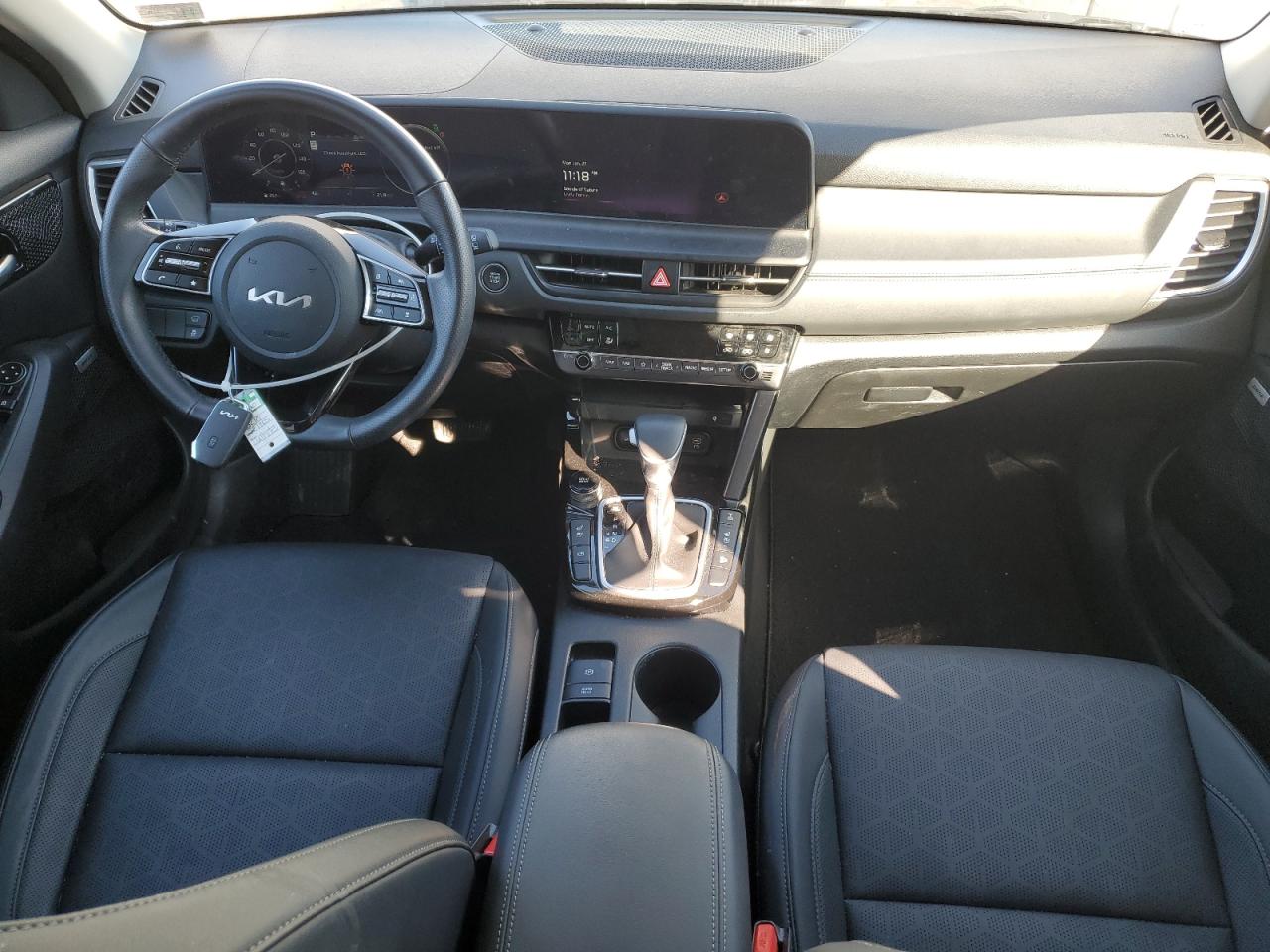 2024 Kia Seltos - Image 8