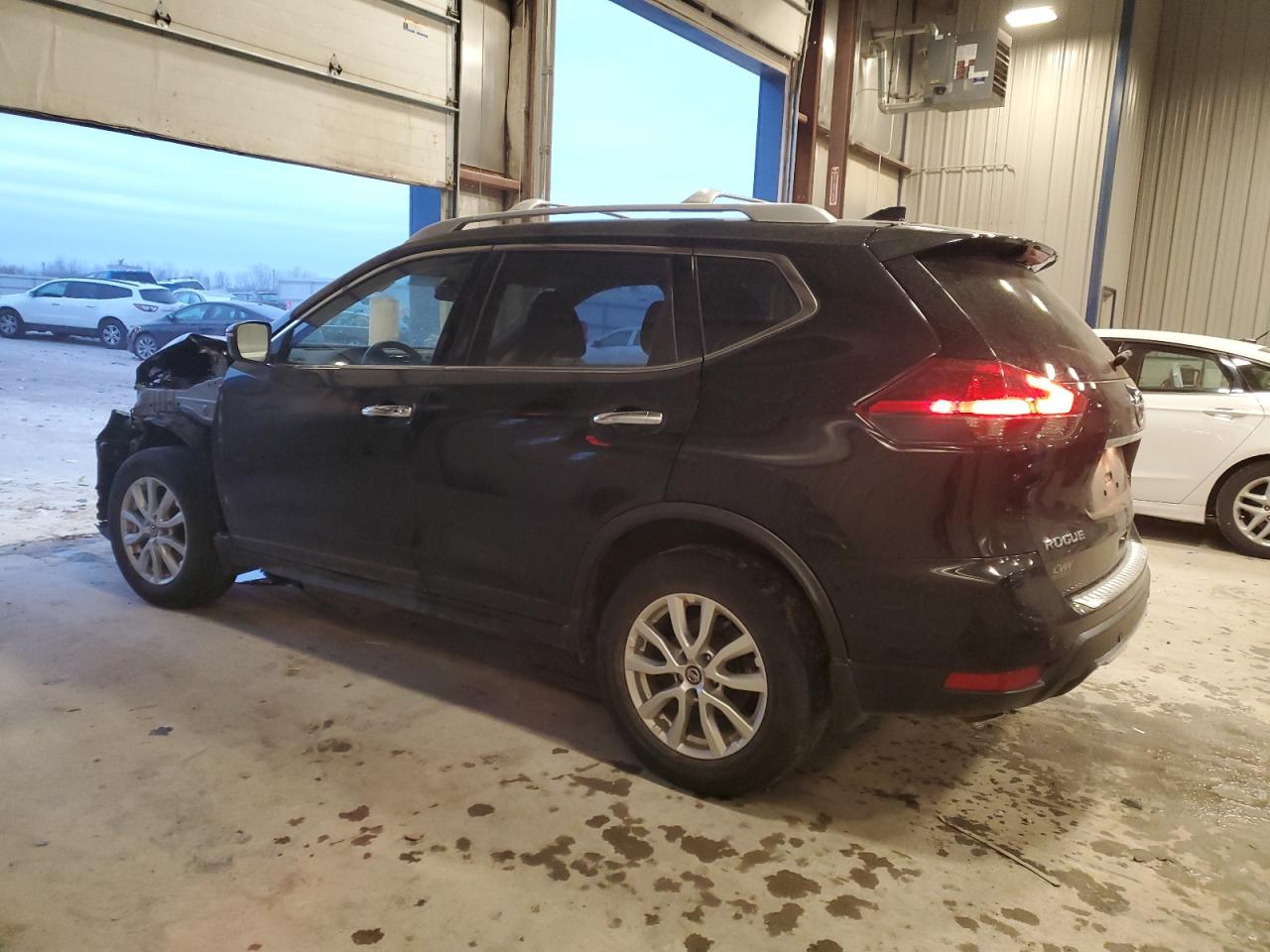 2020 Nissan Rogue - Image 2
