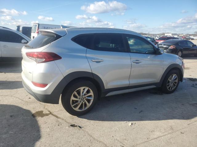  HYUNDAI TUCSON 2018 Srebrny