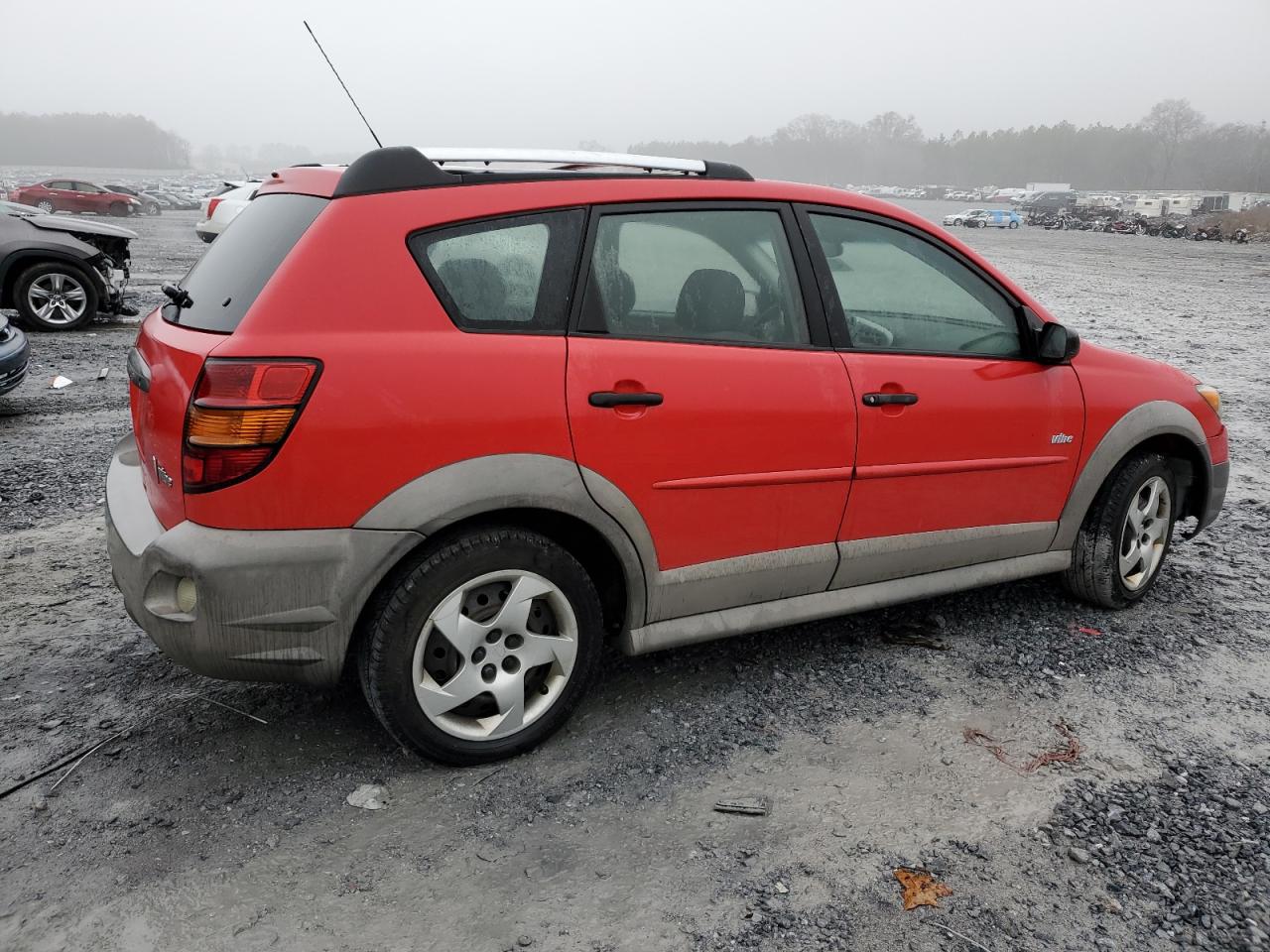 2004 Pontiac Vibe - Image 3