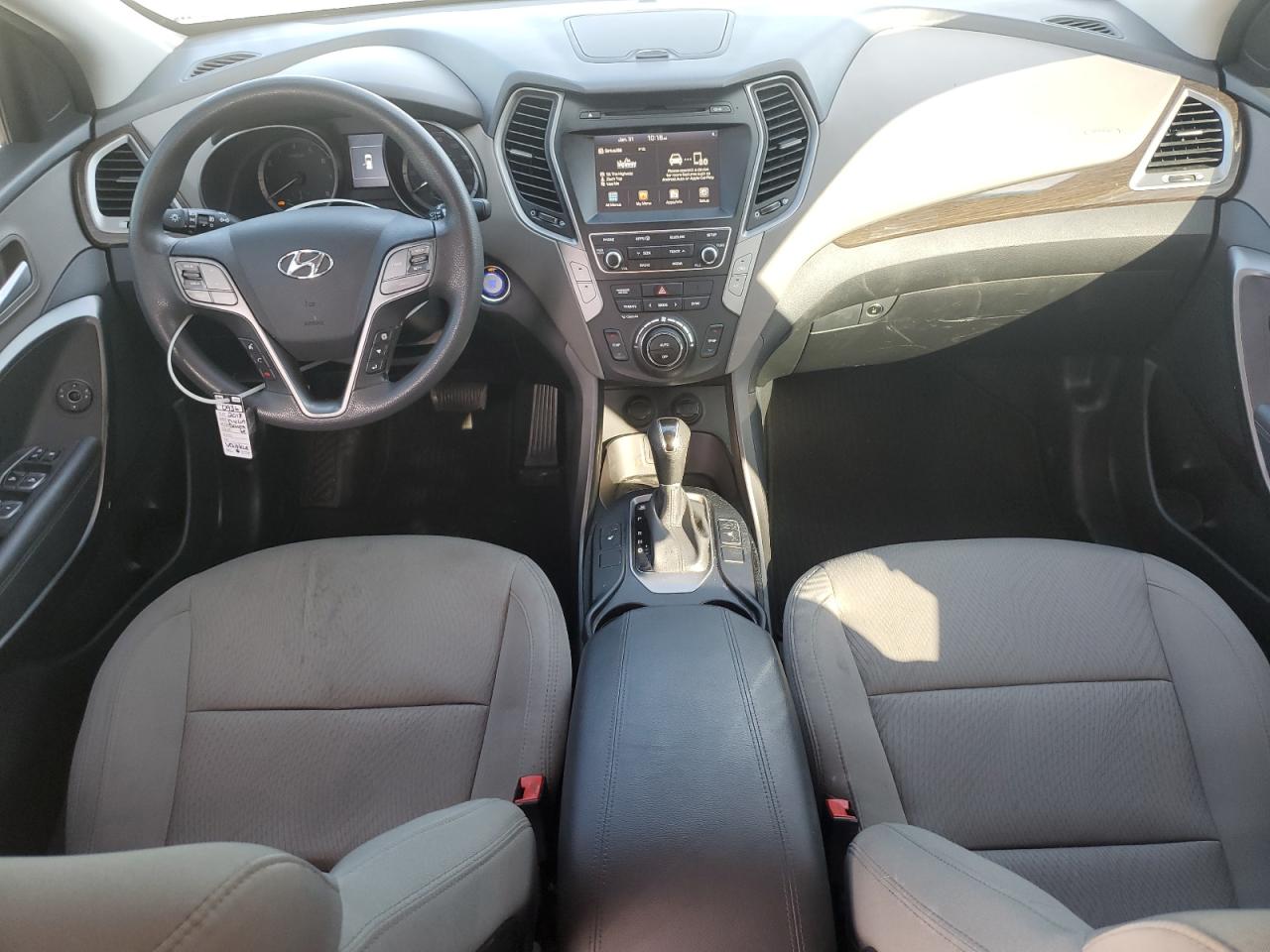 2018 Hyundai Santa Fe - Image 8