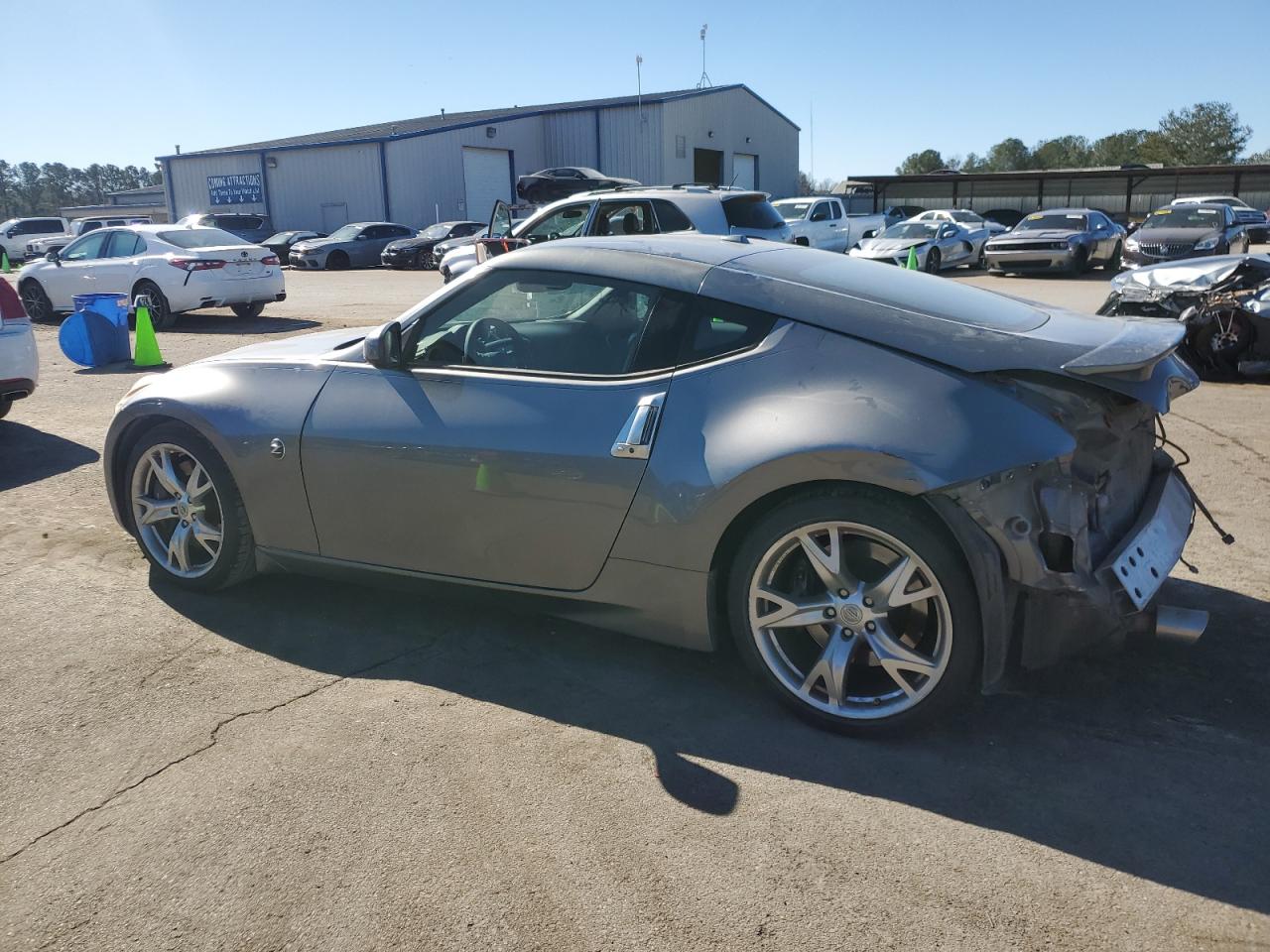 2012 Nissan 370Z - Image 2