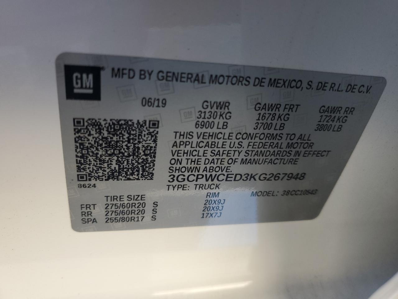 2019 Chevrolet Silverado - Image 13