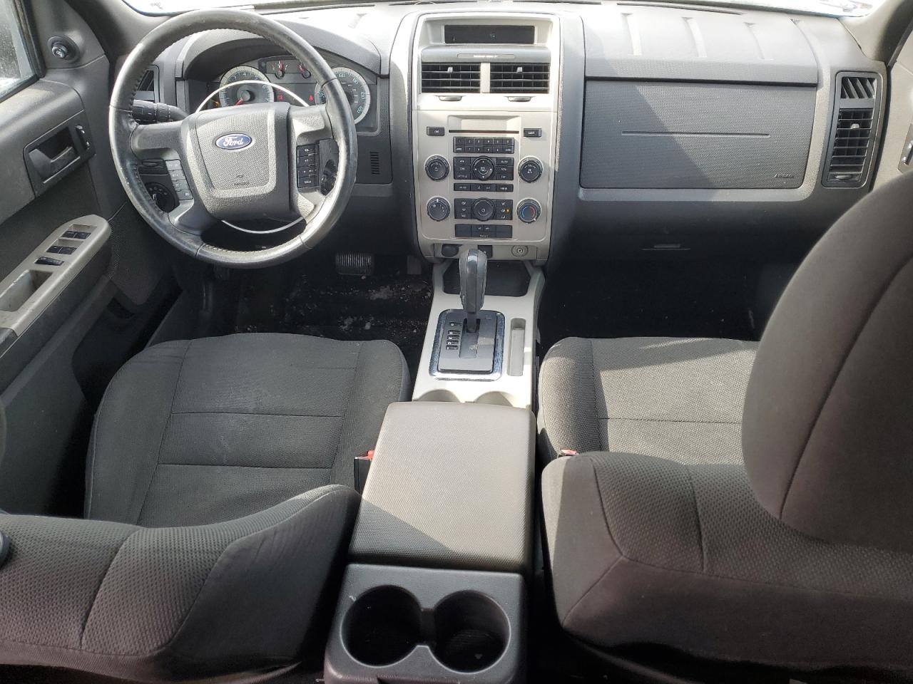 2010 Ford Escape - Image 8
