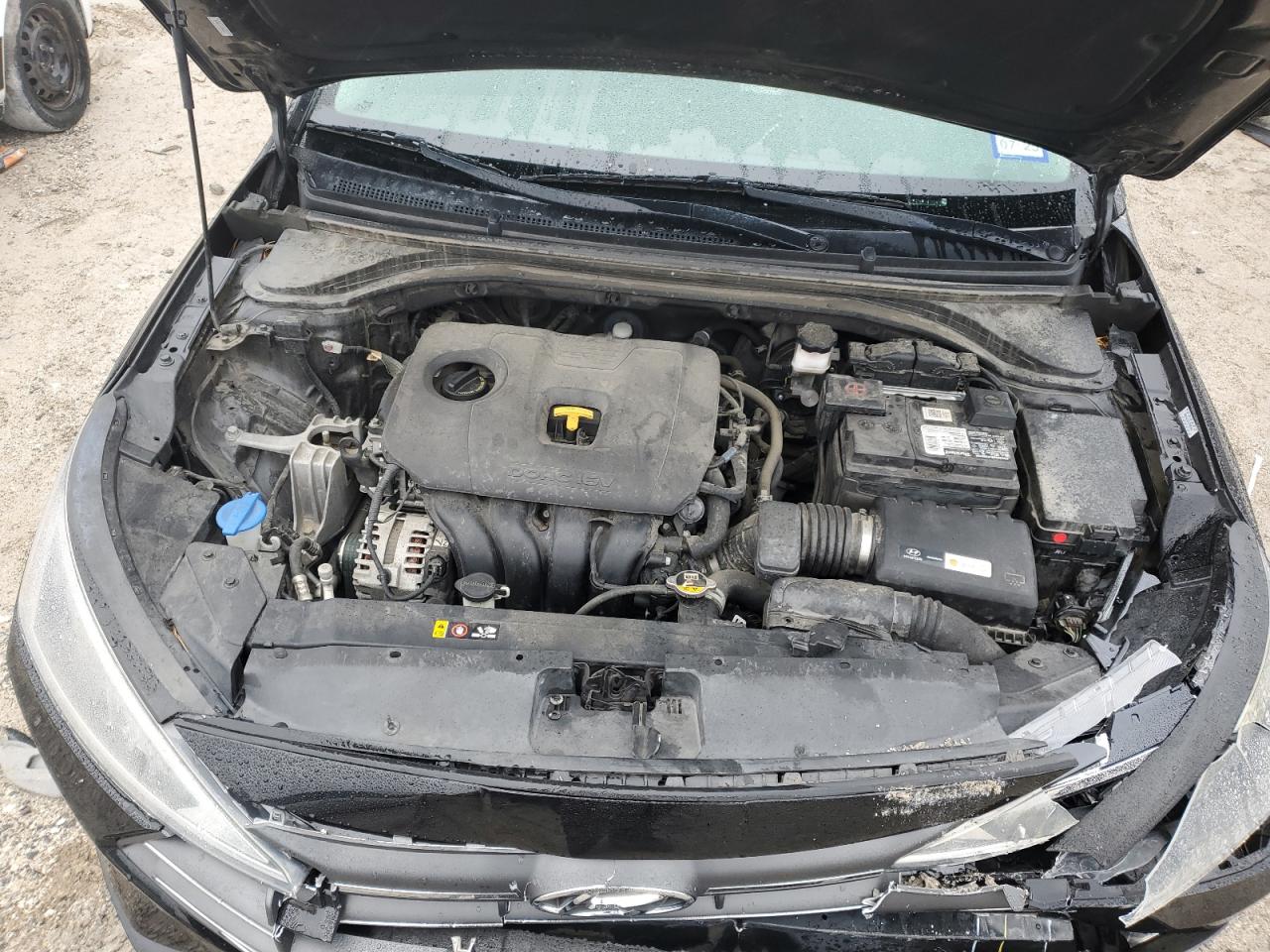 2019 Hyundai Elantra - Image 11