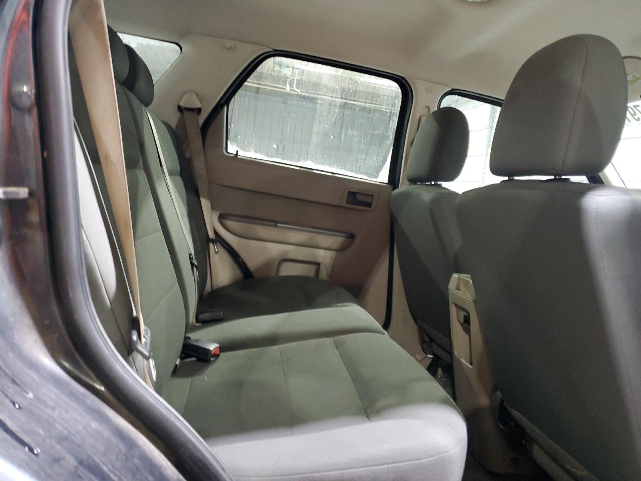 2009 Ford Escape - Image 12