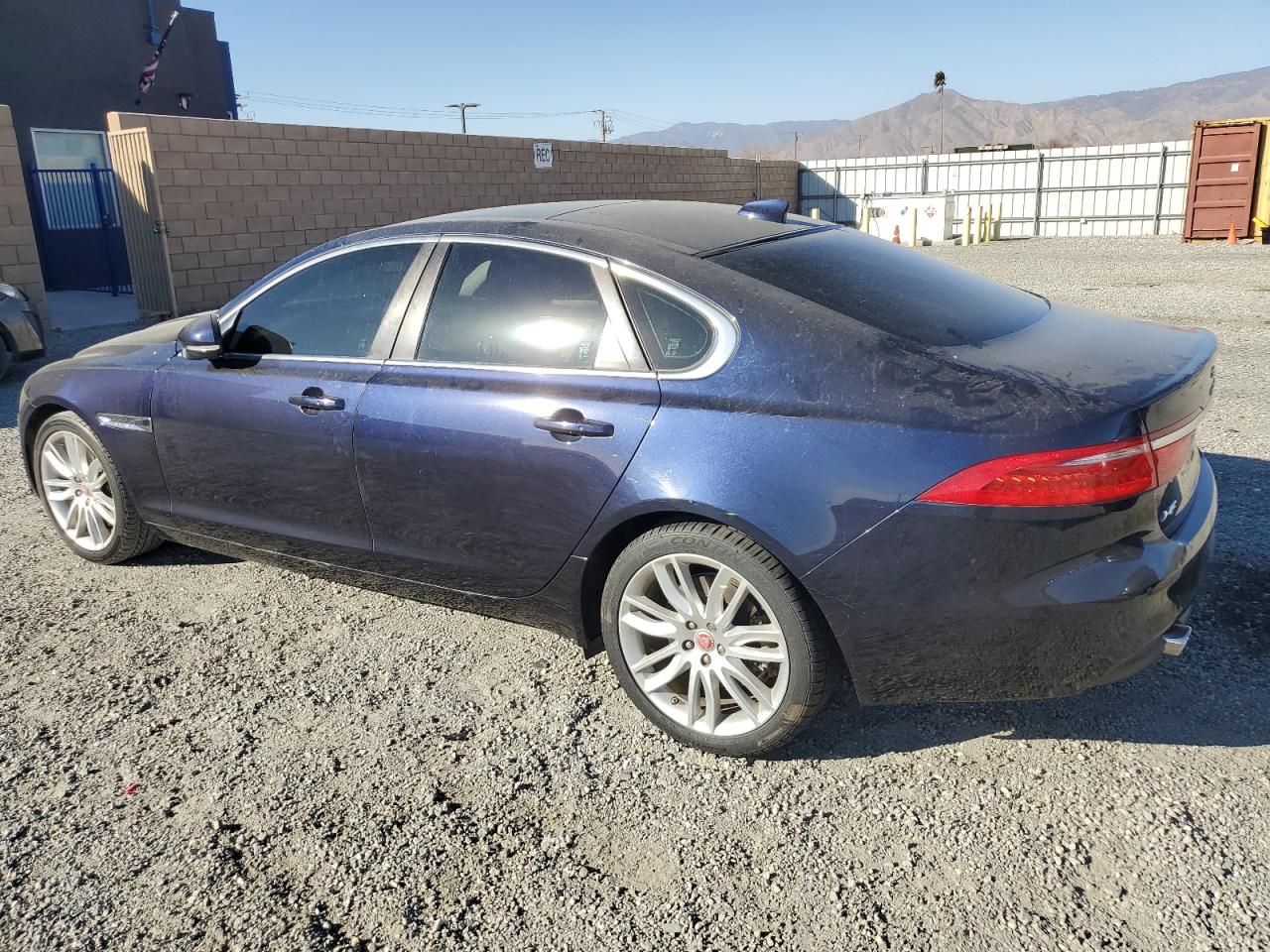 2017 Jaguar XF - Image 2