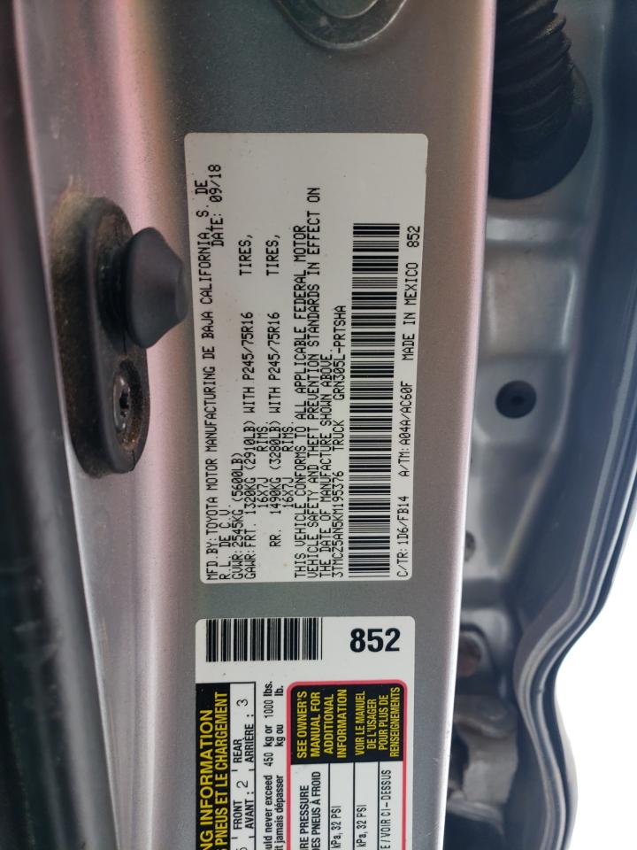 2019 Toyota Tacoma - Image 12