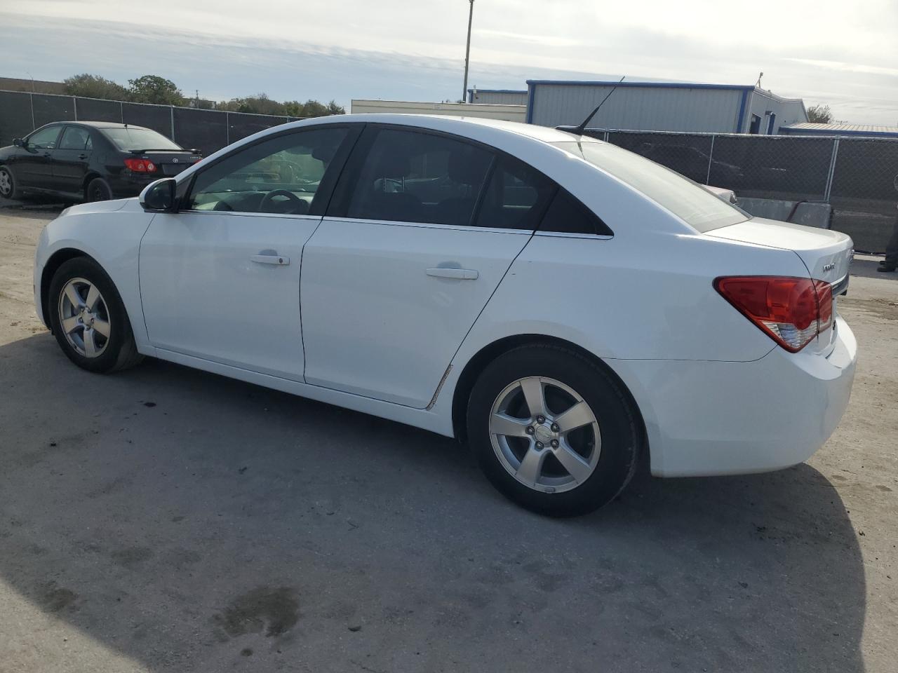 2014 Chevrolet Cruze - Image 2