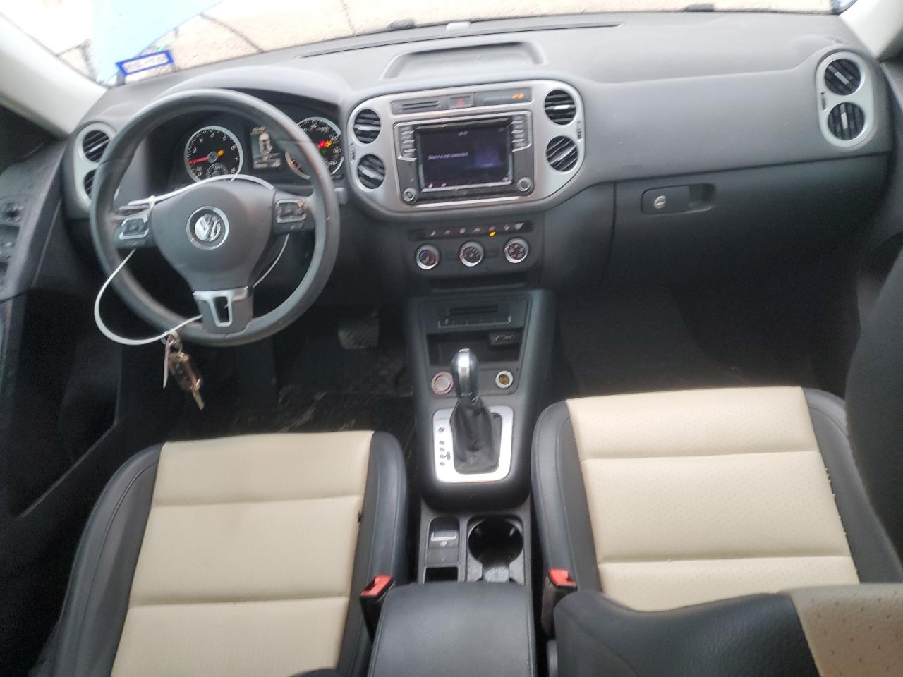 2017 Volkswagen Tiguan - Image 8