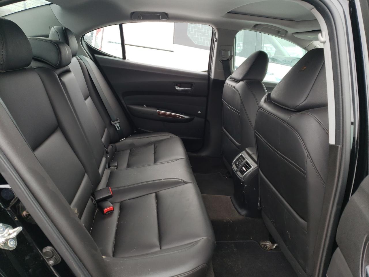 2015 Acura TLX - Image 10