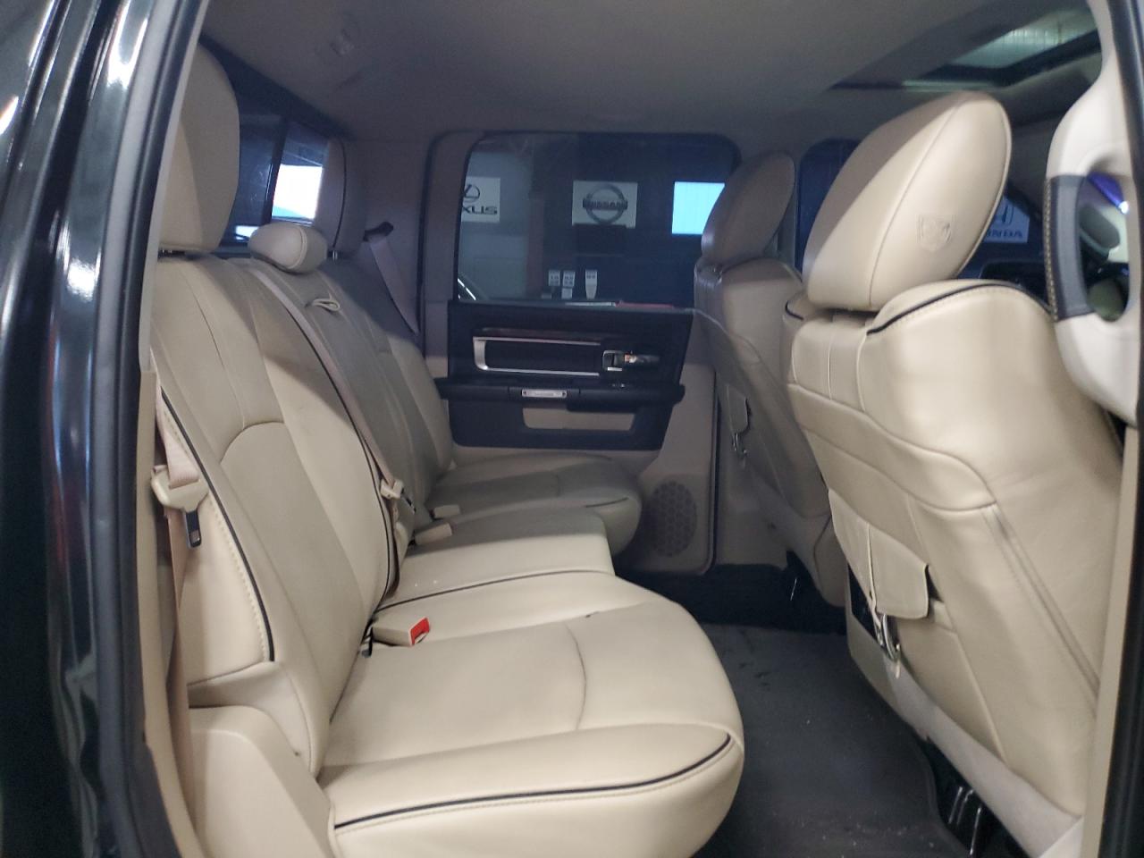 2018 RAM 1500 - Image 10