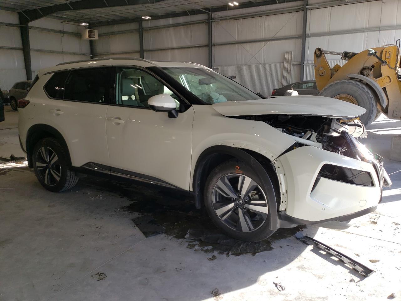 2021 Nissan Rogue - Image 4
