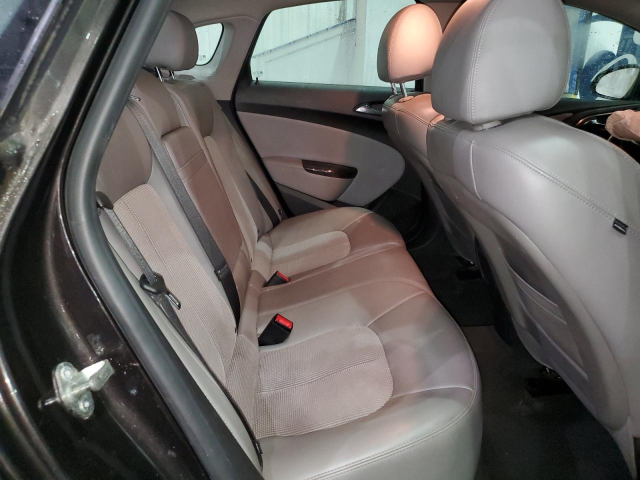 2014 Buick Verano - Image 10