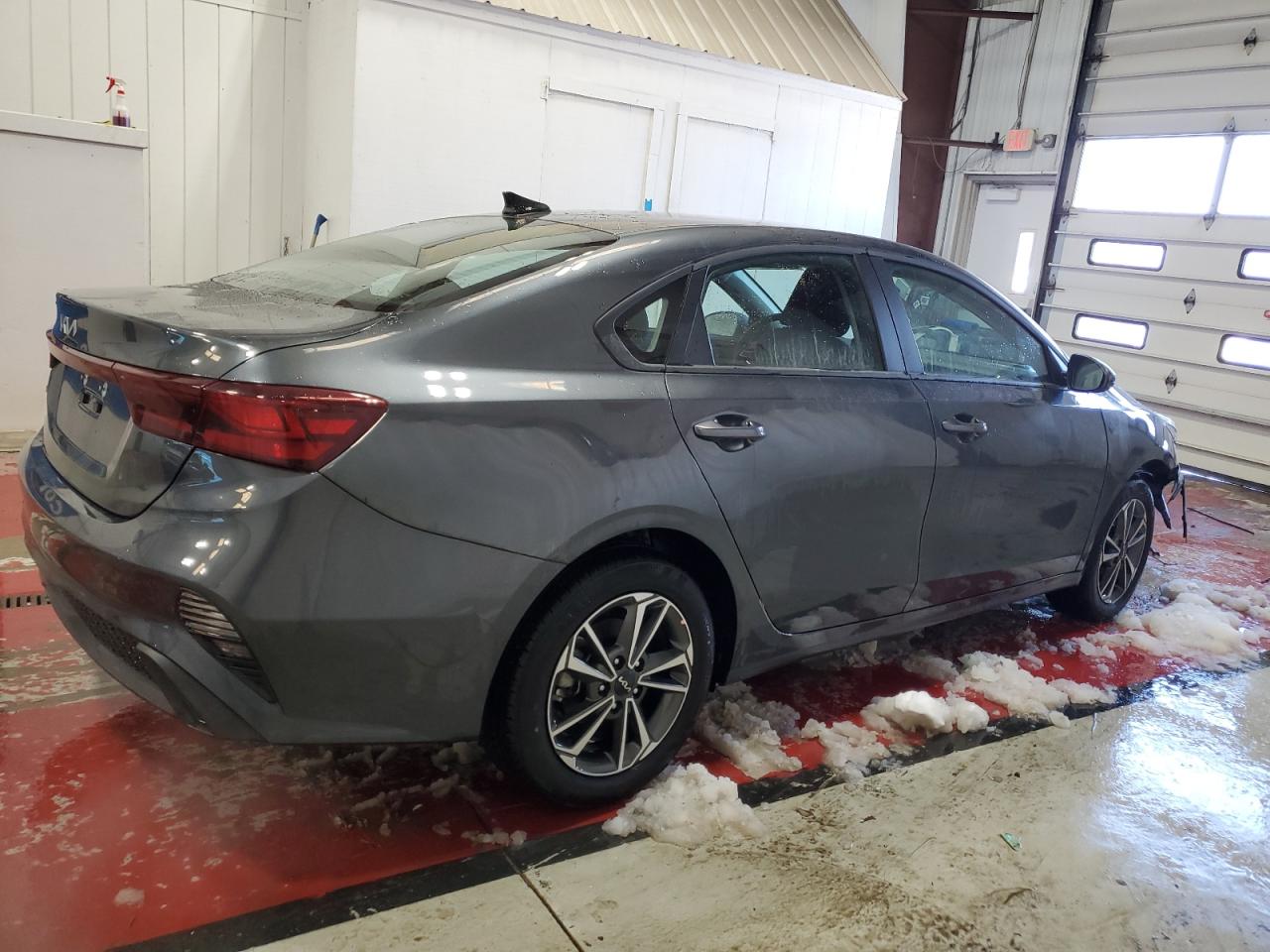 2024 Kia Forte - Image 3
