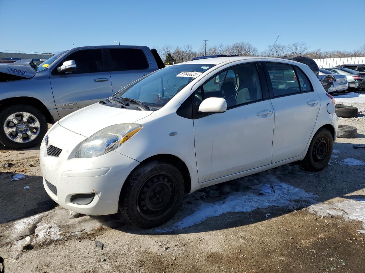 2009 Toyota Yaris - Image 1