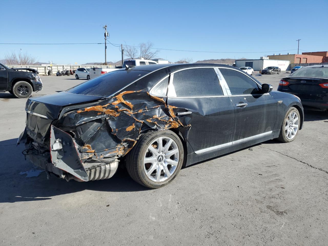 2011 Hyundai Equus - Image 3