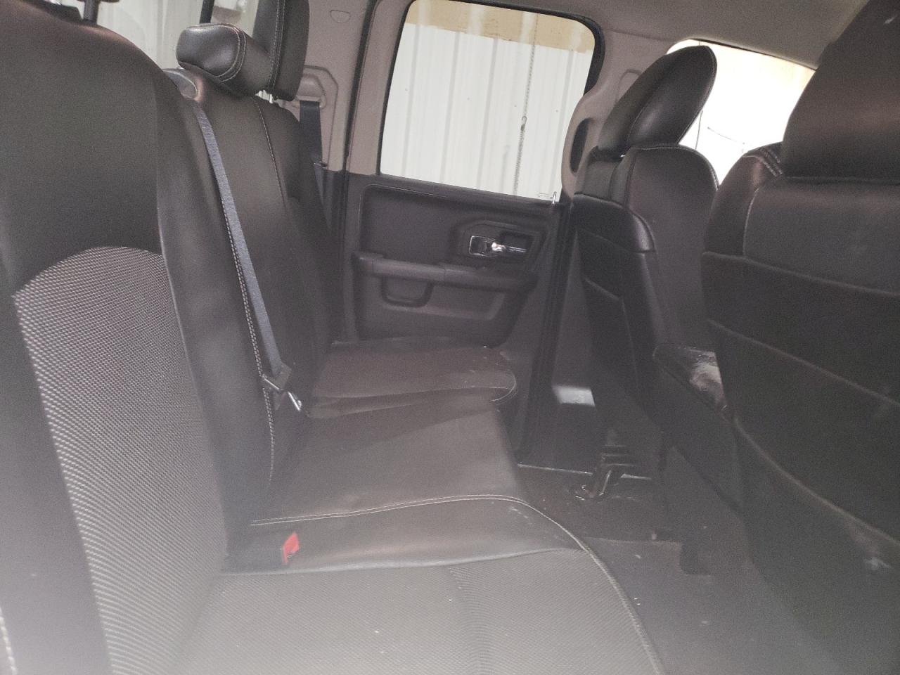 2014 RAM 1500 - Image 10