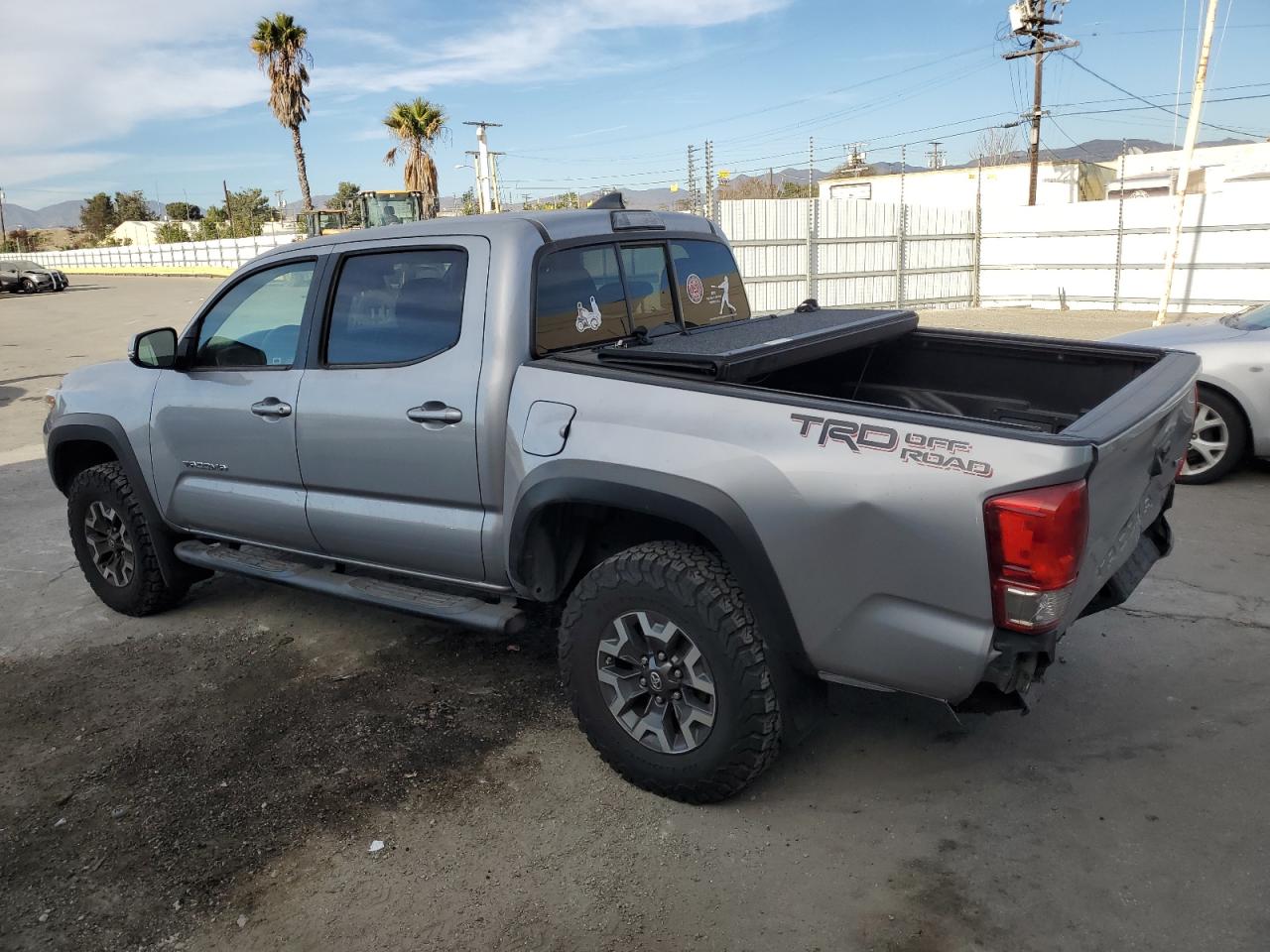 VIN 3TMAZ5CN1GM015273 2016 TOYOTA TACOMA no.2