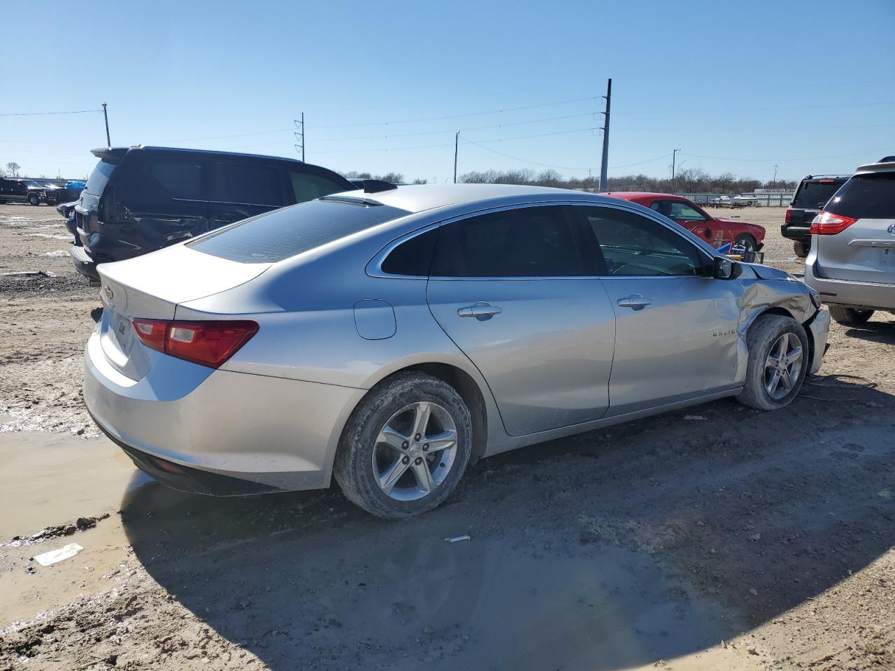 2019 Chevrolet Malibu - Image 3