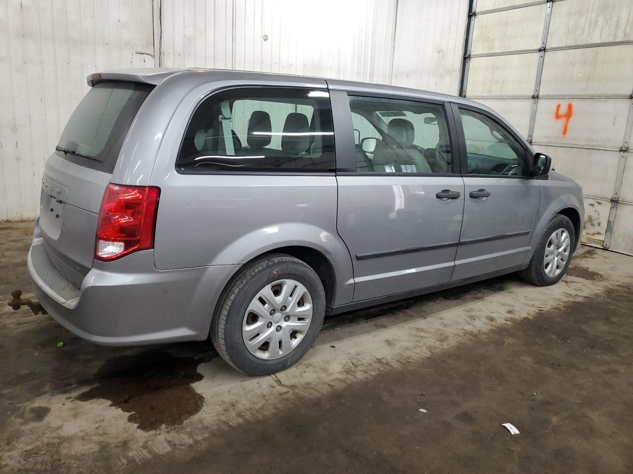 2014 Dodge Caravan - Image 3