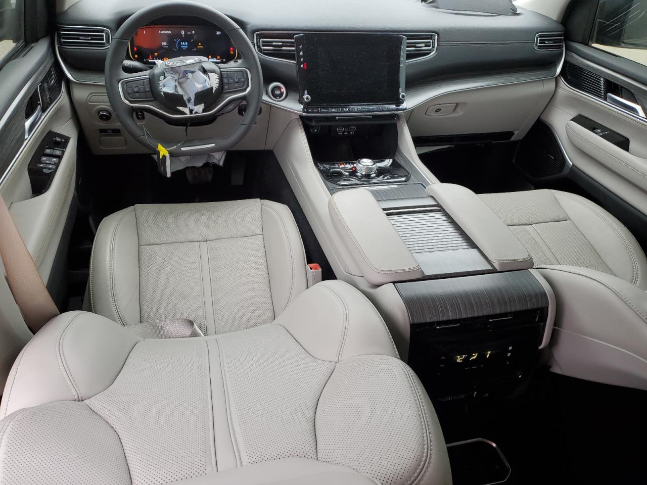 2024 Jeep Wagoneer L Series Ii VIN: 1C4SJSBP8RS151651 Lot: 41797755