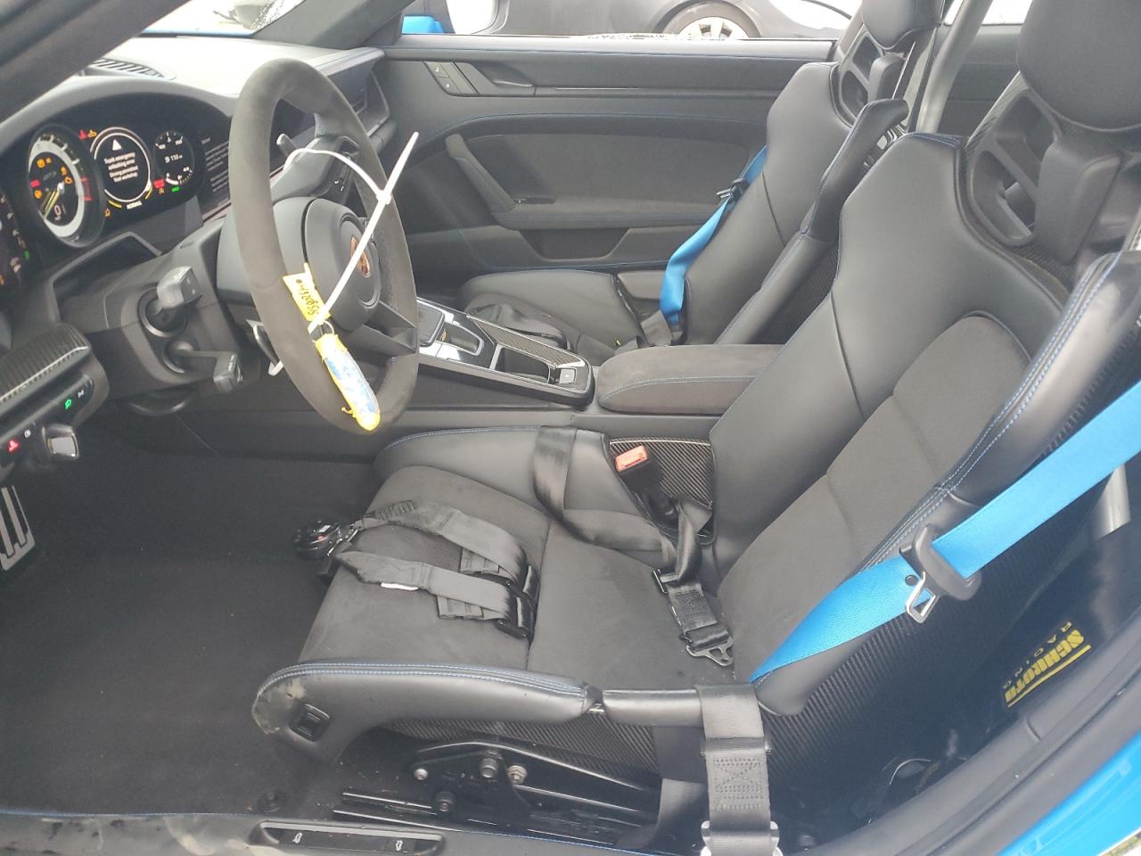 2022 Porsche 911 - Image 7