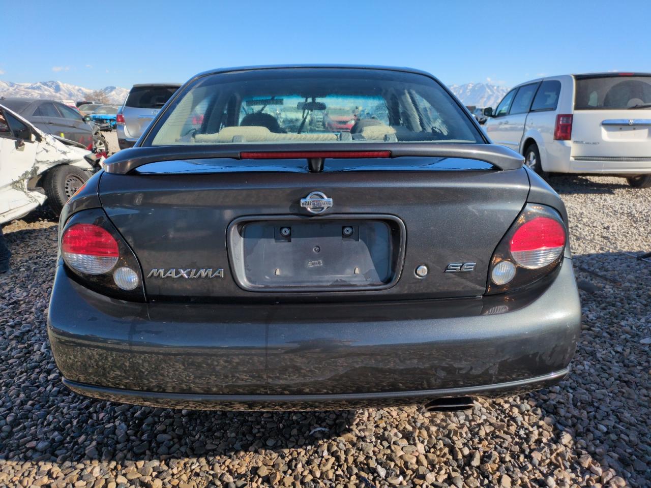 2001 Nissan Maxima - Image 6