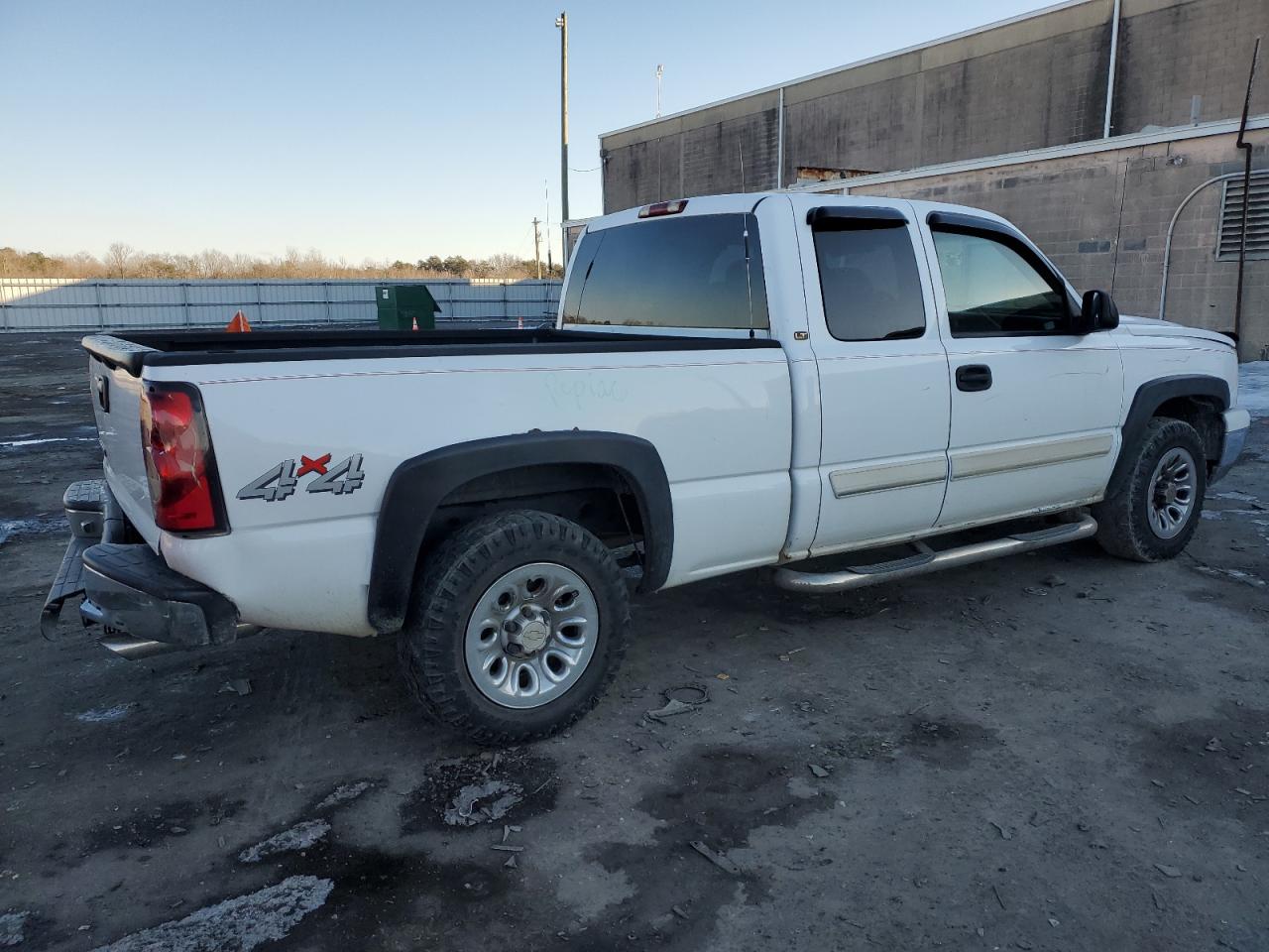2006 Chevrolet Silverado - Image 3