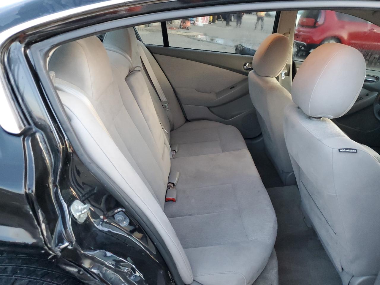 2012 Nissan Altima - Image 10