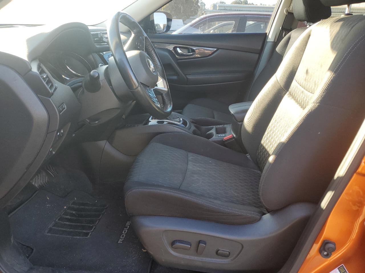 2019 Nissan Rogue - Image 7