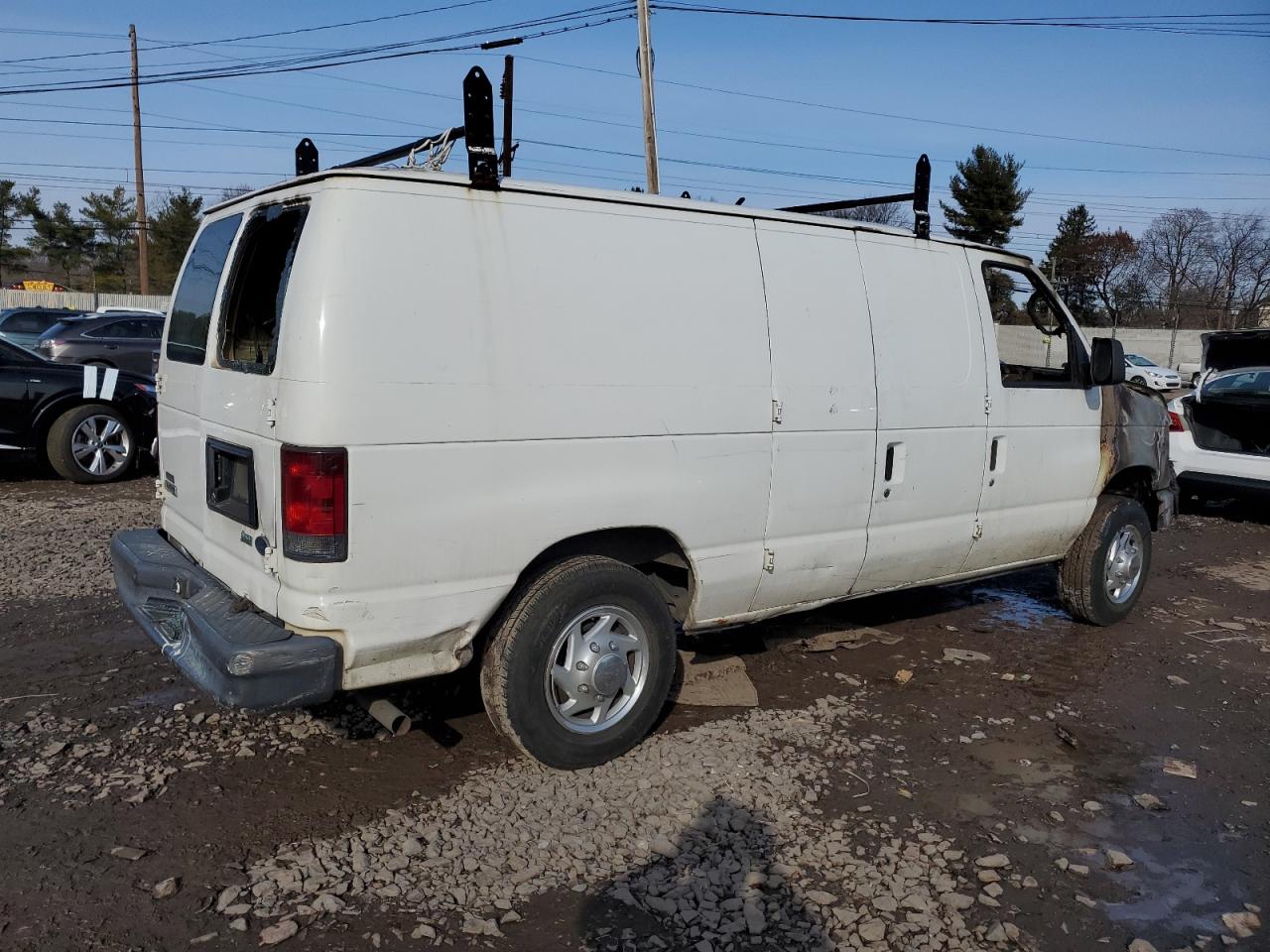 2009 Ford Econoline - Image 3