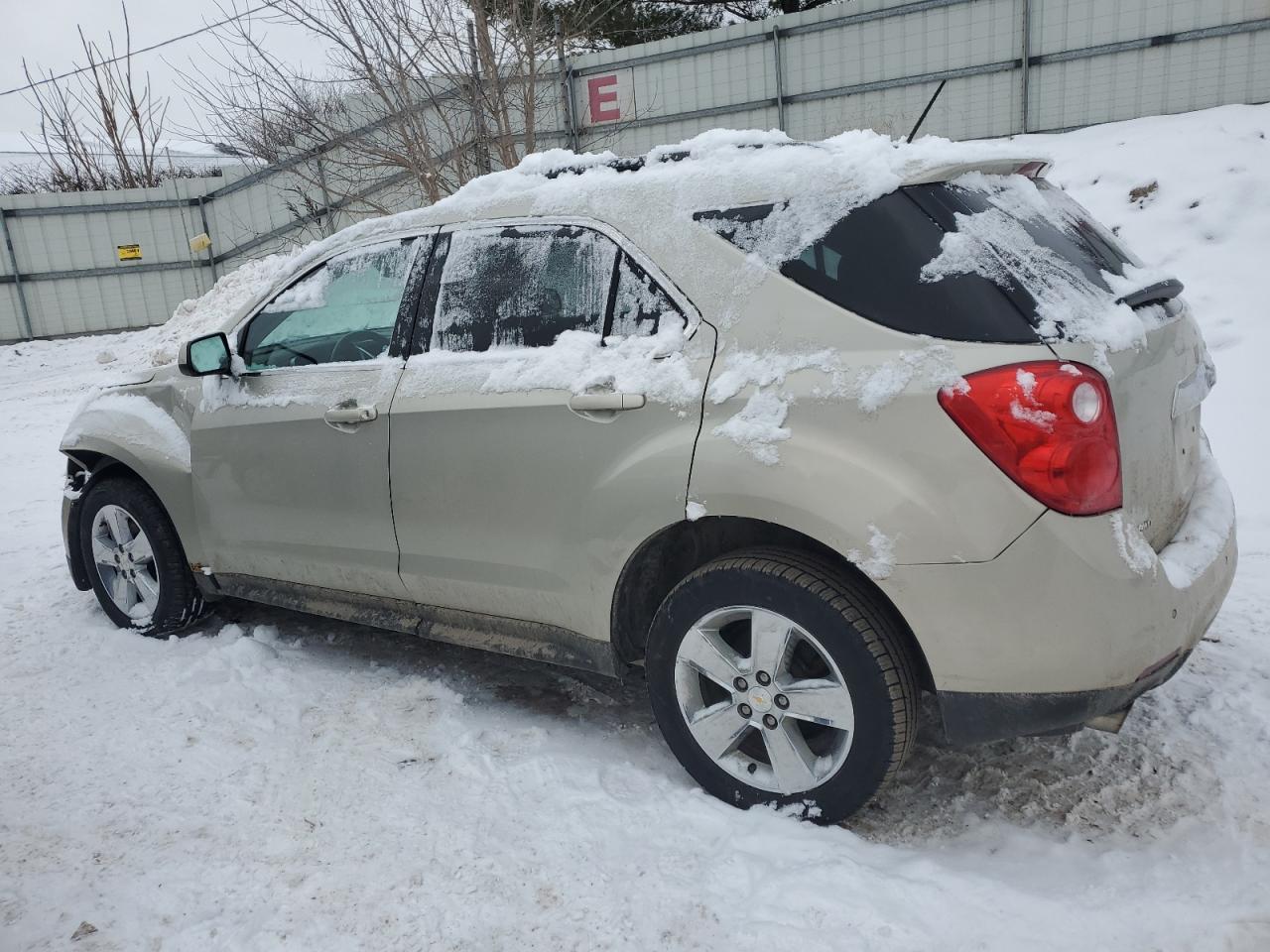 2015 Chevrolet Equinox - Image 2