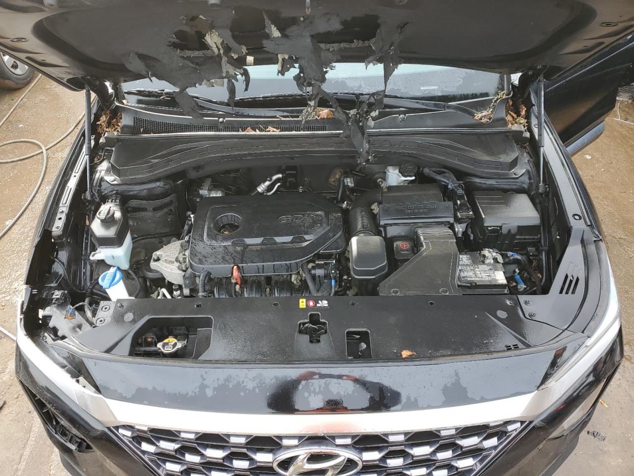 2020 Hyundai Santa Fe - Image 11