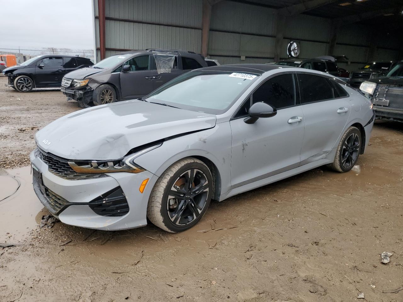 2022 Kia K5 - Image 1