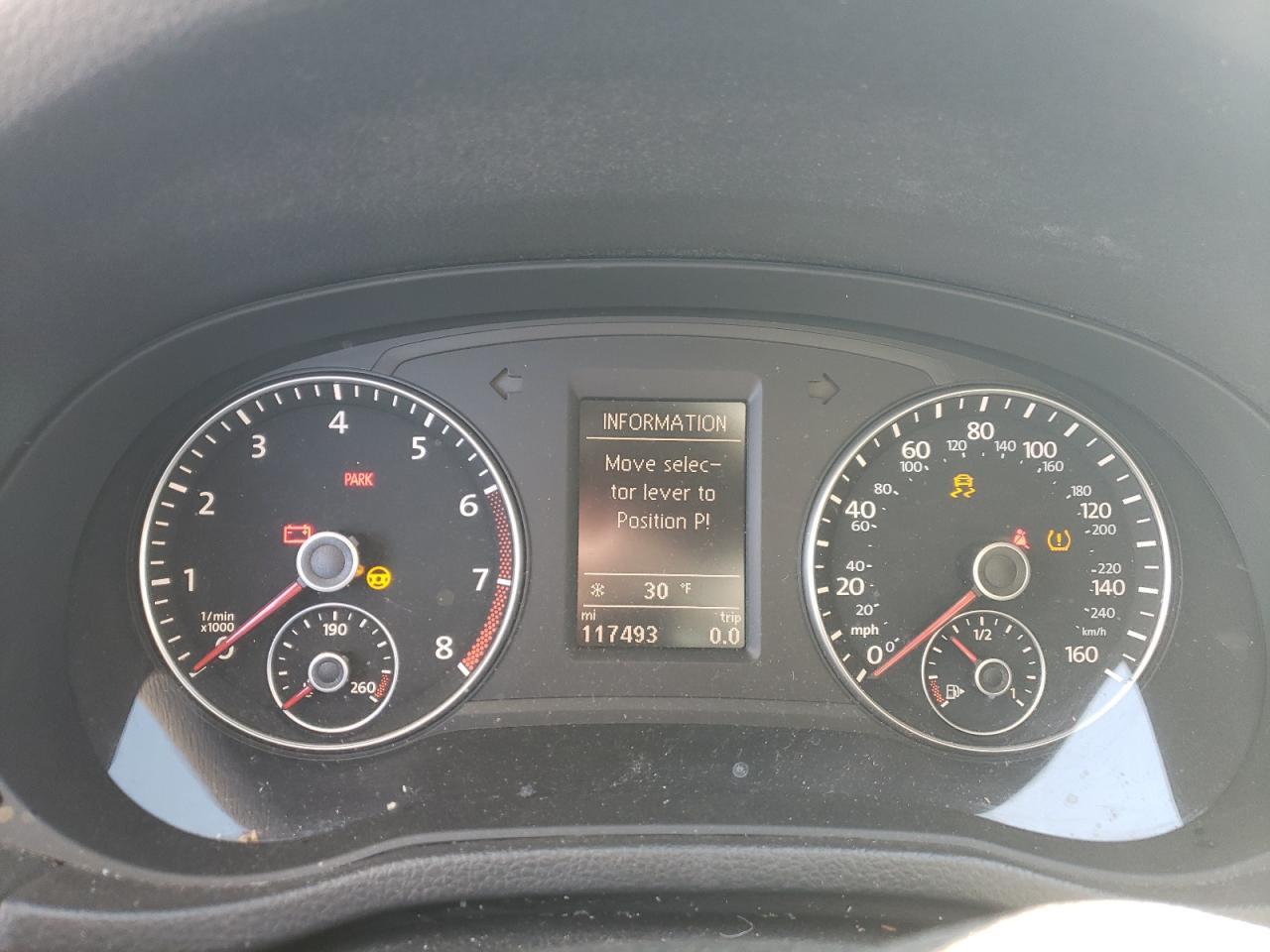 2015 Volkswagen Passat - Image 9