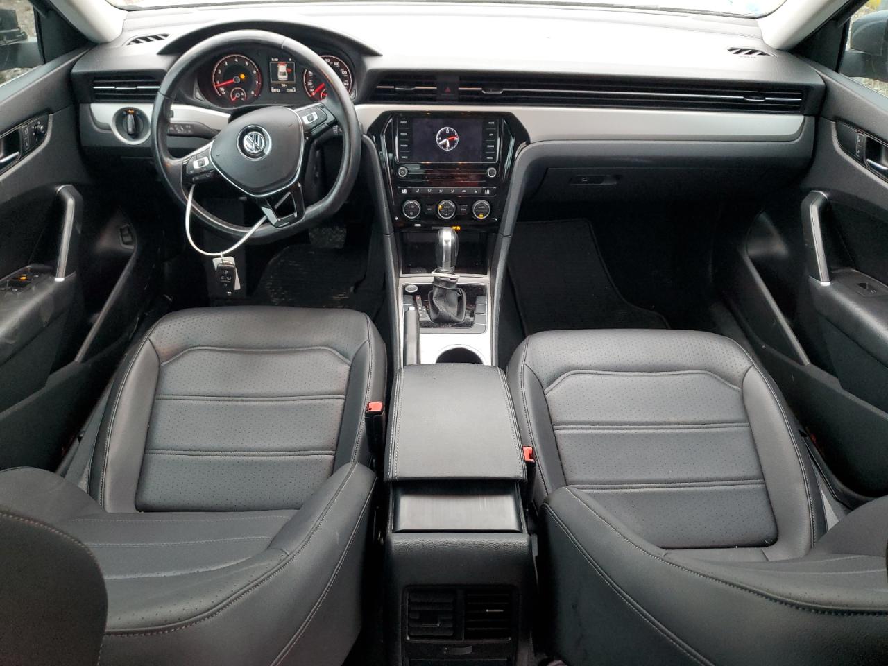 2020 Volkswagen Passat - Image 8