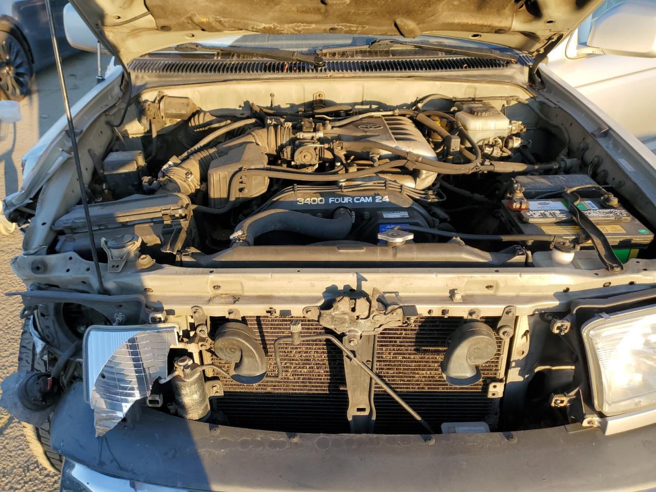 2001 Toyota 4Runner - Image 12