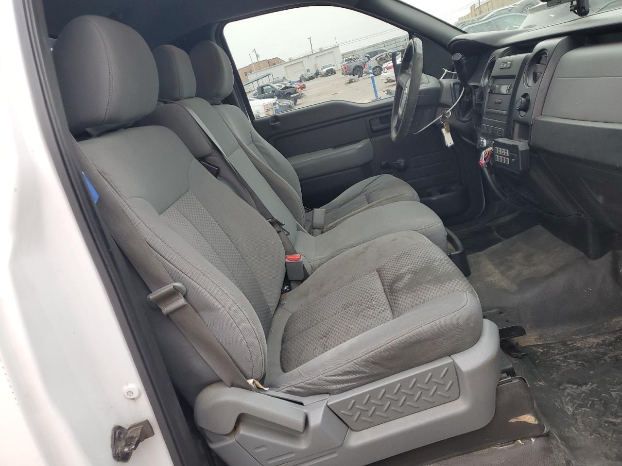 2014 Ford F-150 - Image 10