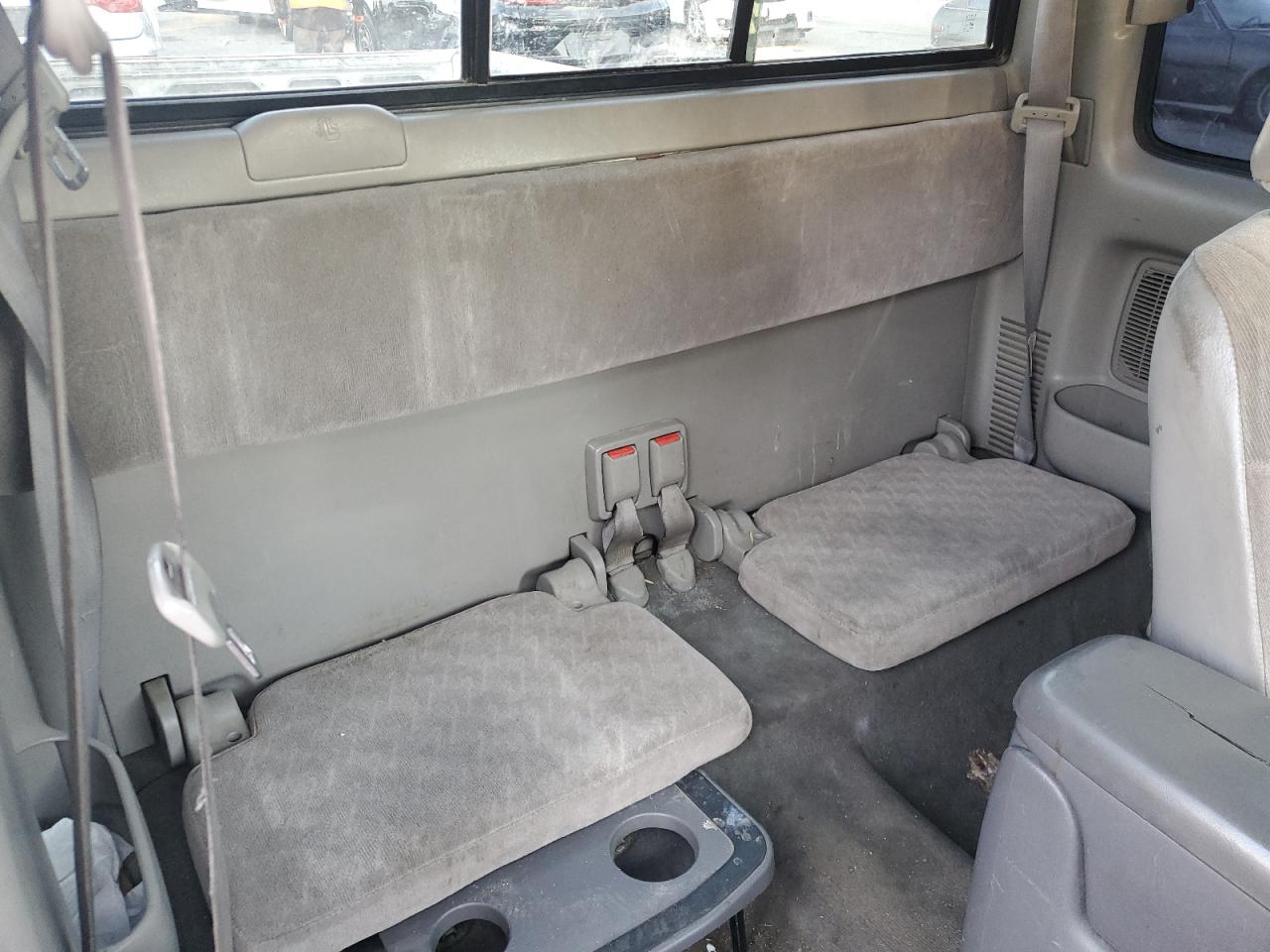 2003 Toyota Tacoma - Image 10